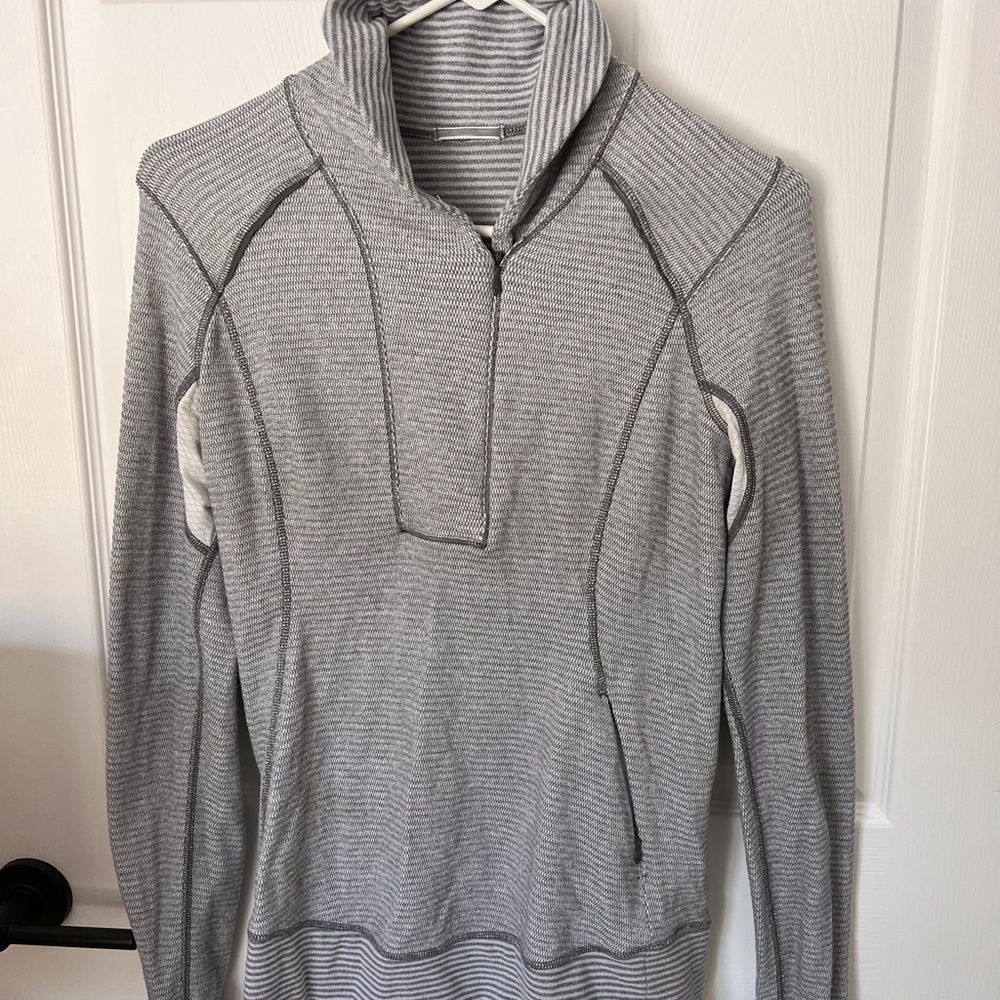 Lululemon zip ups
